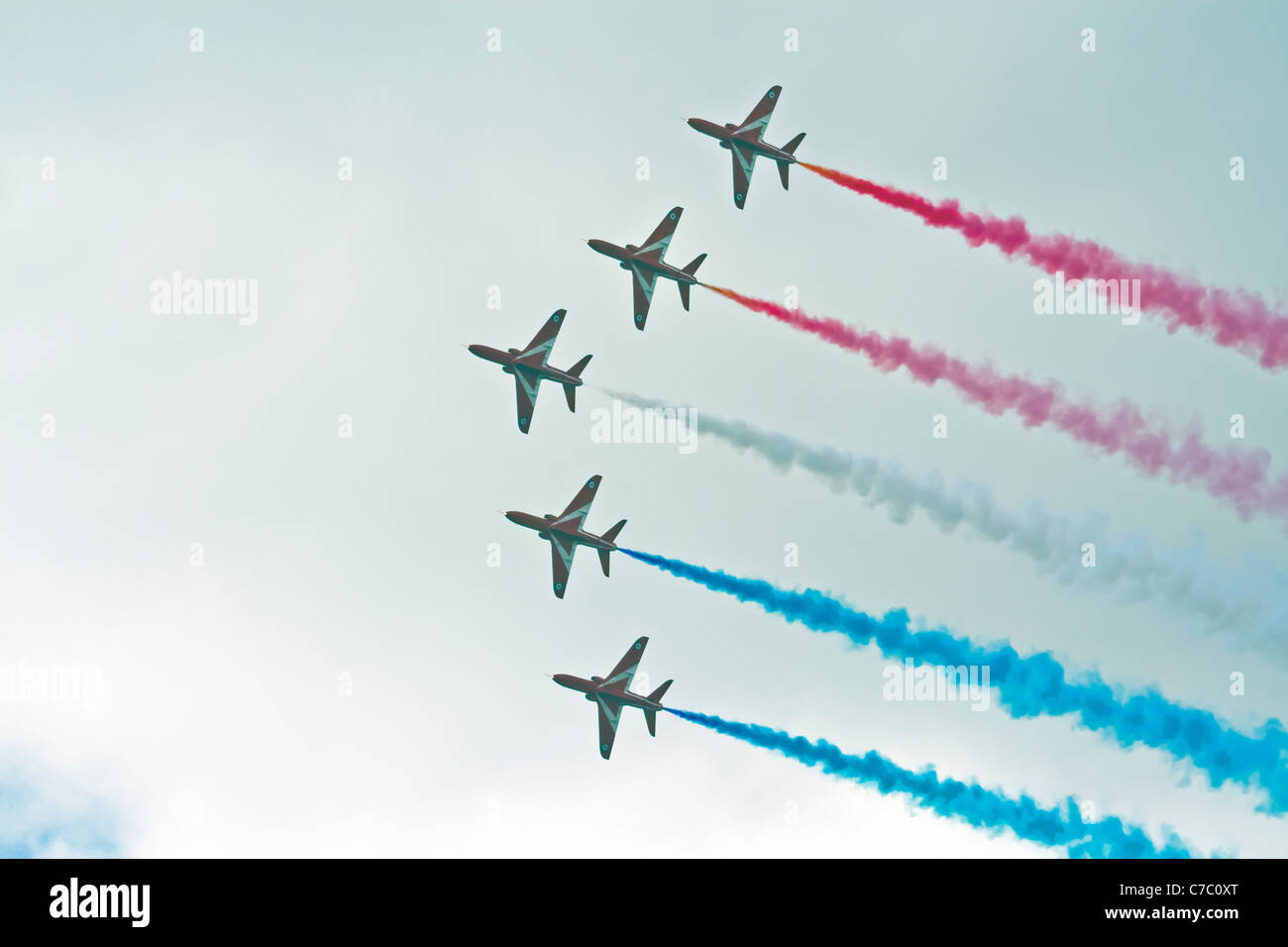 L'équipe de voltige aérienne de la Royal Air Force, les flèches rouges affichage à l'événement salon de la mer de Swansea Banque D'Images