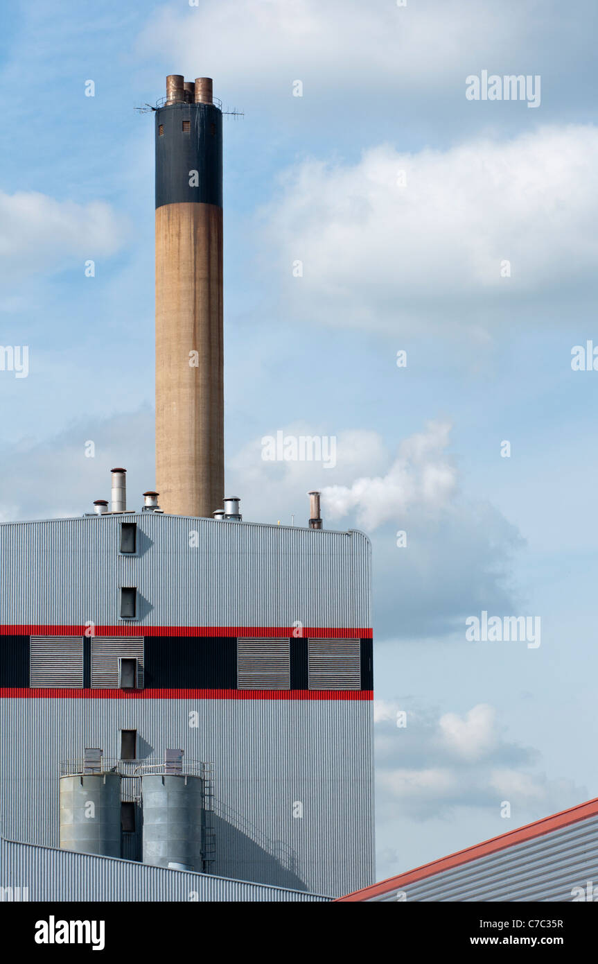 Slough Power Station gérée par Scottish & Southern dans le Slough Trading Estate Berks Angleterre 2011. Banque D'Images