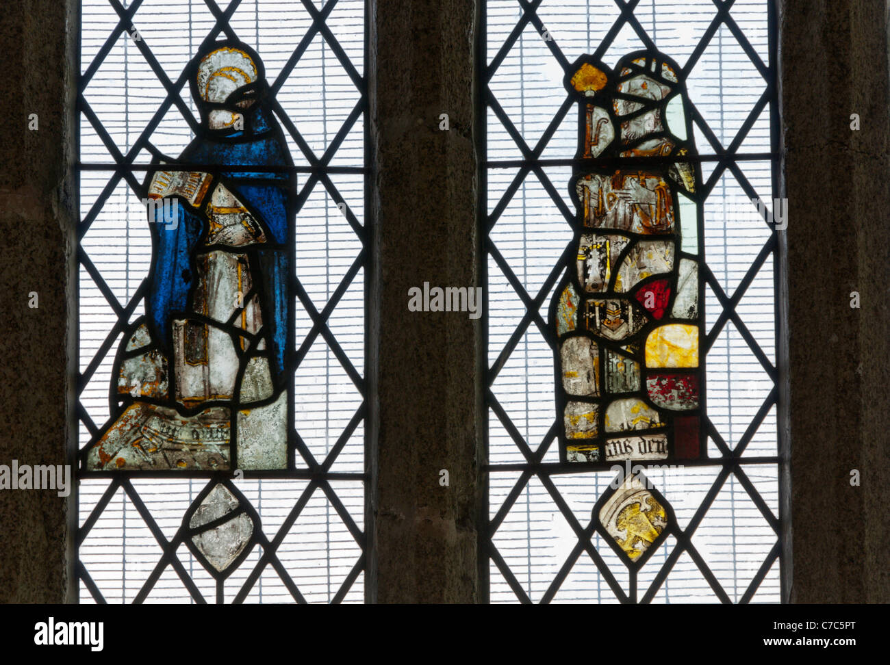 Début des vitraux dans l'église de Saint Sampson, Golant, Cornwall Banque D'Images
