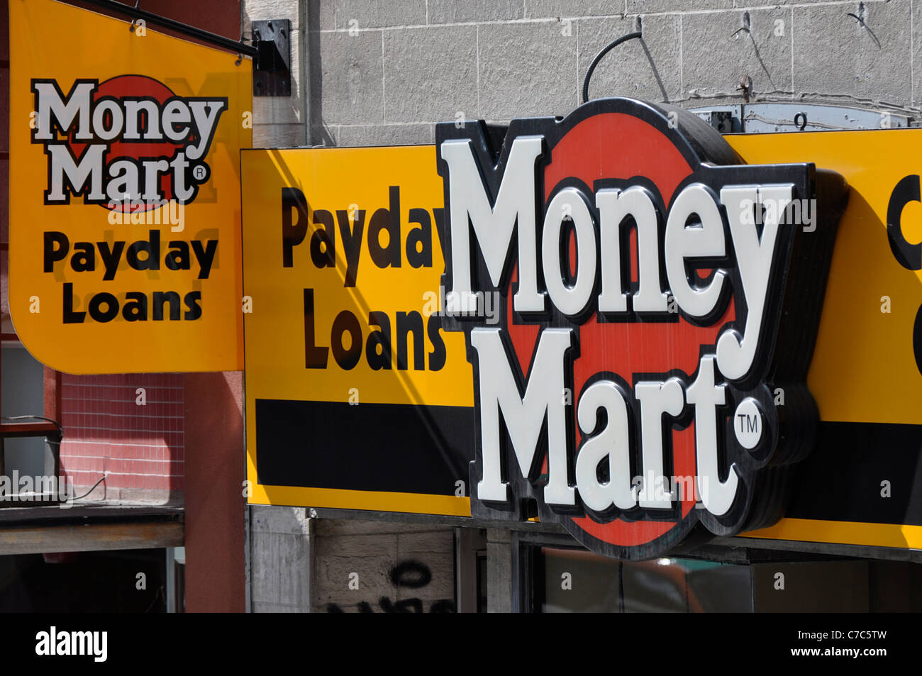 Prêts sur salaire signe sur store front, Money Mart. Banque D'Images
