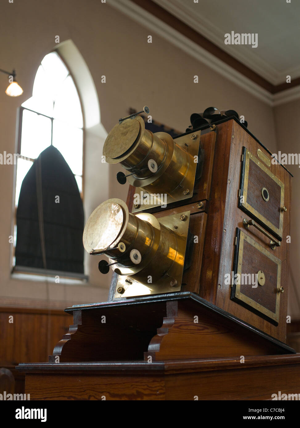 Projecteur Opaque, epidioscope, chapelle méthodiste, Pit Village, Beamish Banque D'Images
