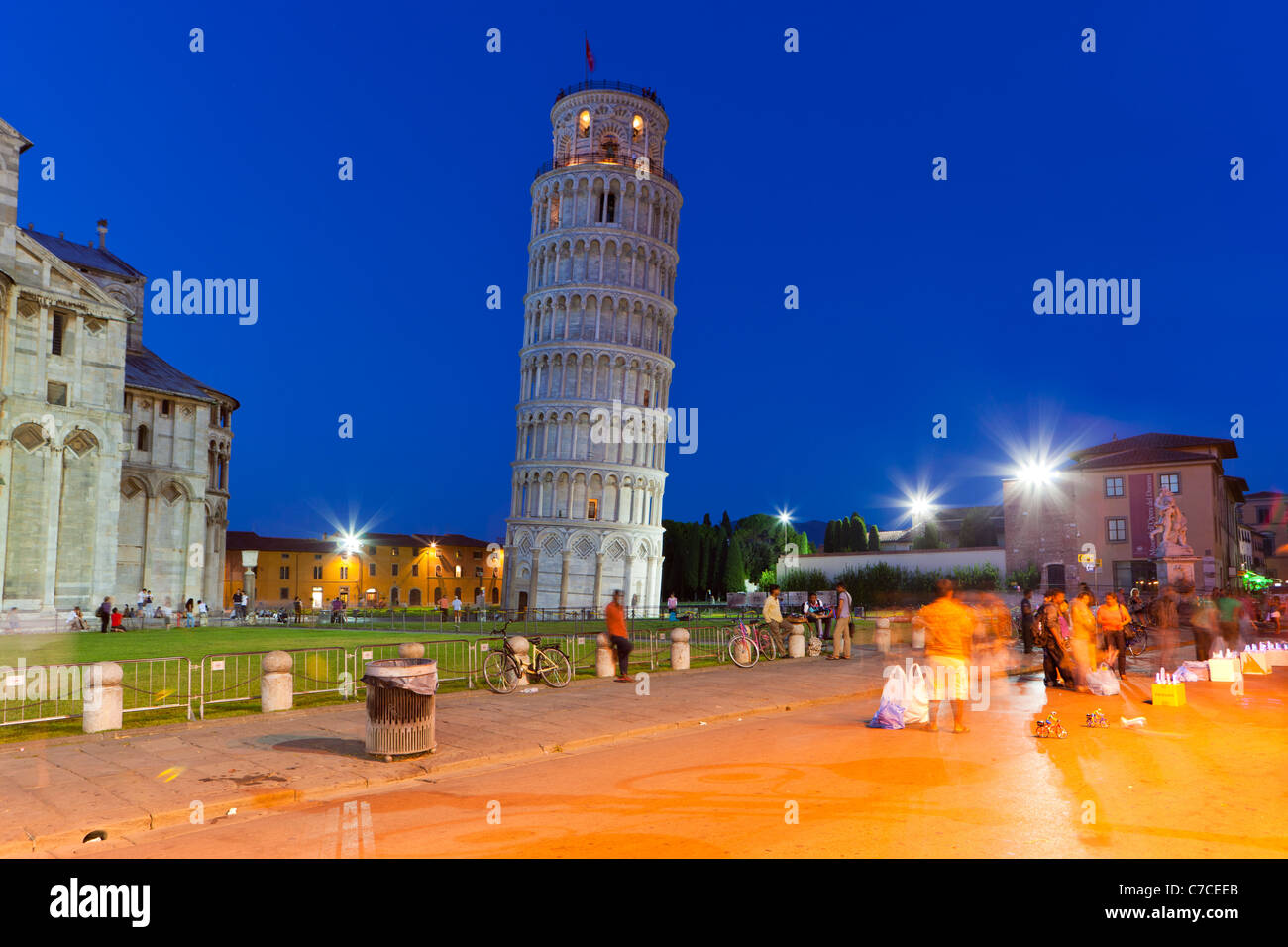 Cathédrale et la Tour Penchée de Pise (Torre Pendente di Pisa), Pise, Toscane, Italie, Europe Banque D'Images