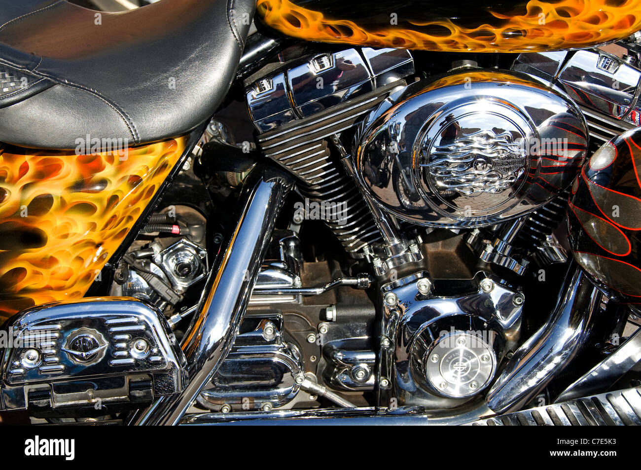 Harley davidson custom painted Banque de photographies et d’images à ...