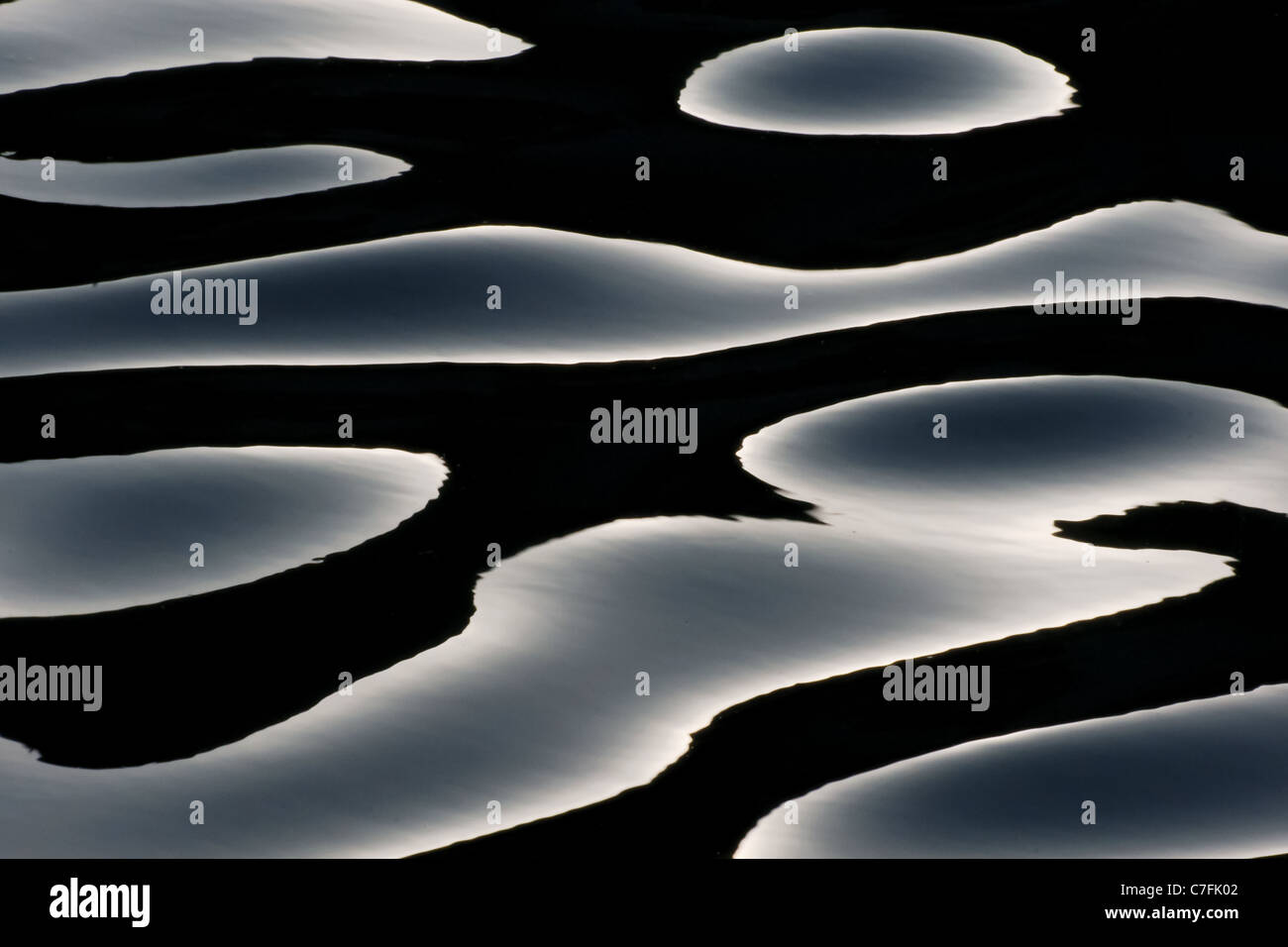 L'art abstrait de l'eau reflet d'ondulation Banque D'Images