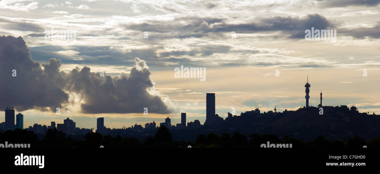 Vue panoramique sur l'horizon de Johannesburg, Afrique du Sud. Banque D'Images