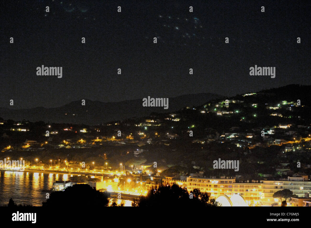 Les objets volants non identifiés a photographié à partir de Sainte Maxime en France sur la côte d'Azur Banque D'Images