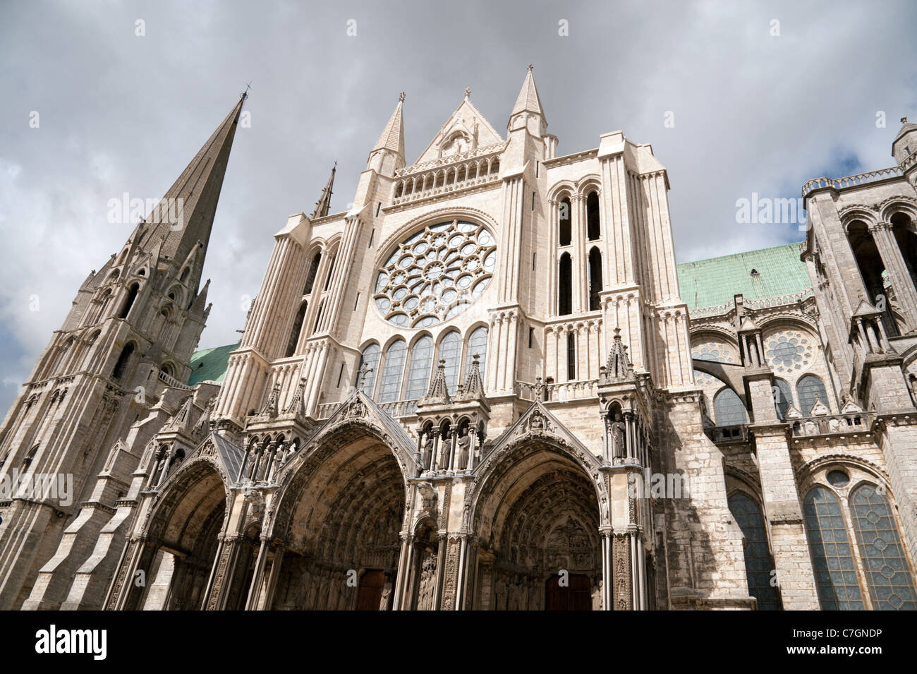 La partie historique de Chartres avec la cathédrale Notre-Dame Banque D'Images