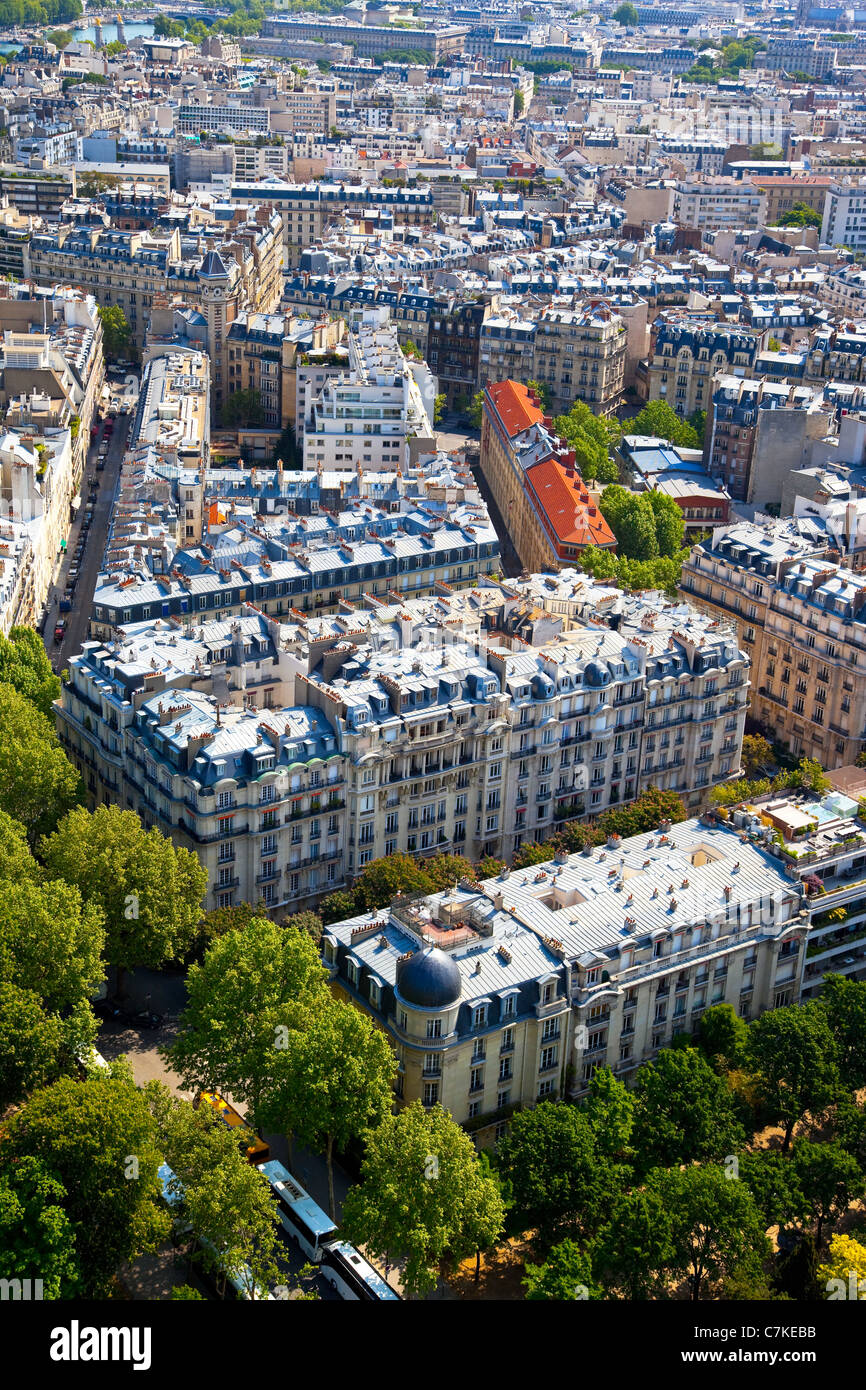 Vue aérienne de Paris de la Tour Eiffel Photo prise le : 18 mai 2010 Banque D'Images