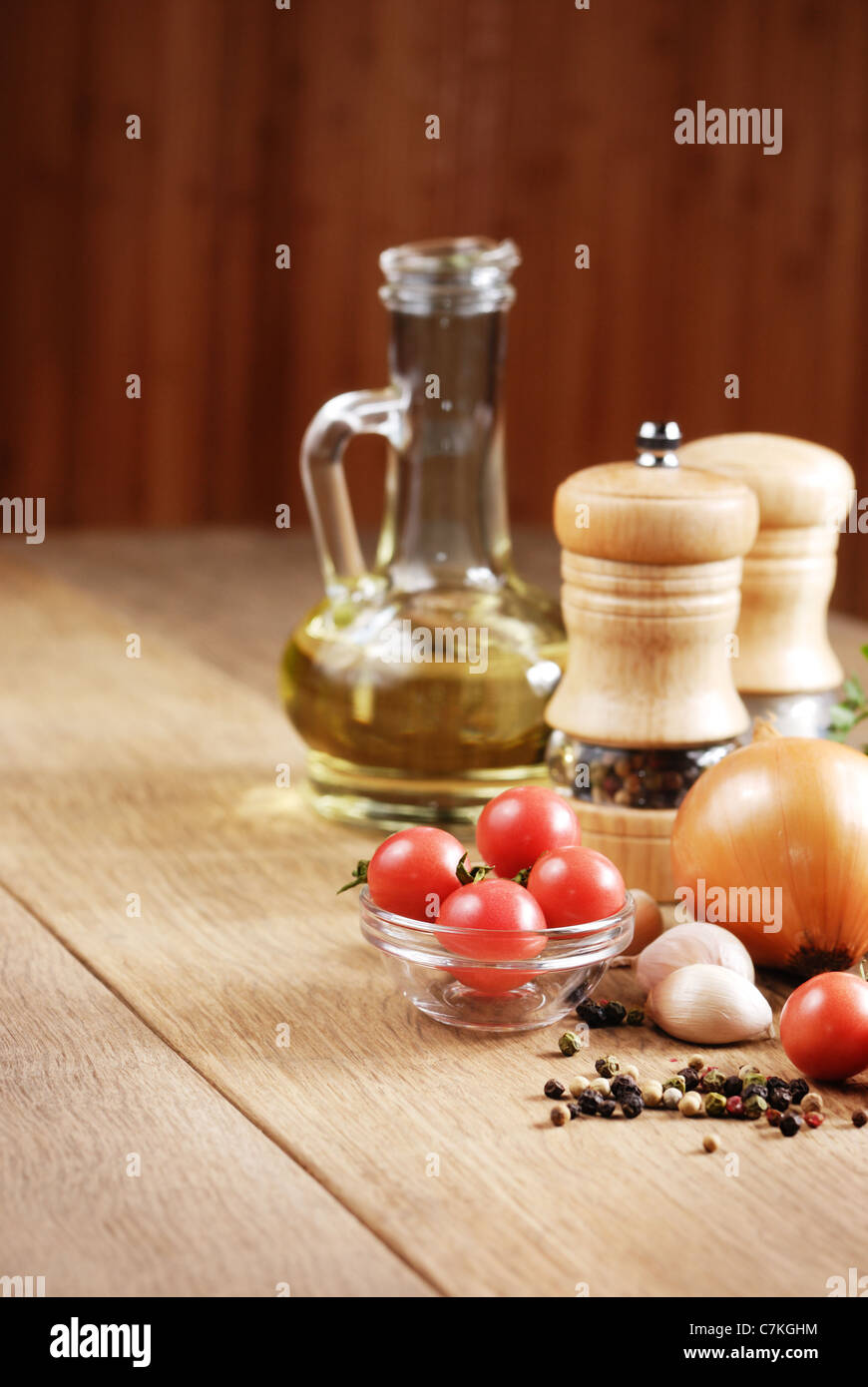 Les ingrédients alimentaires sur la table en chêne libre shot Banque D'Images