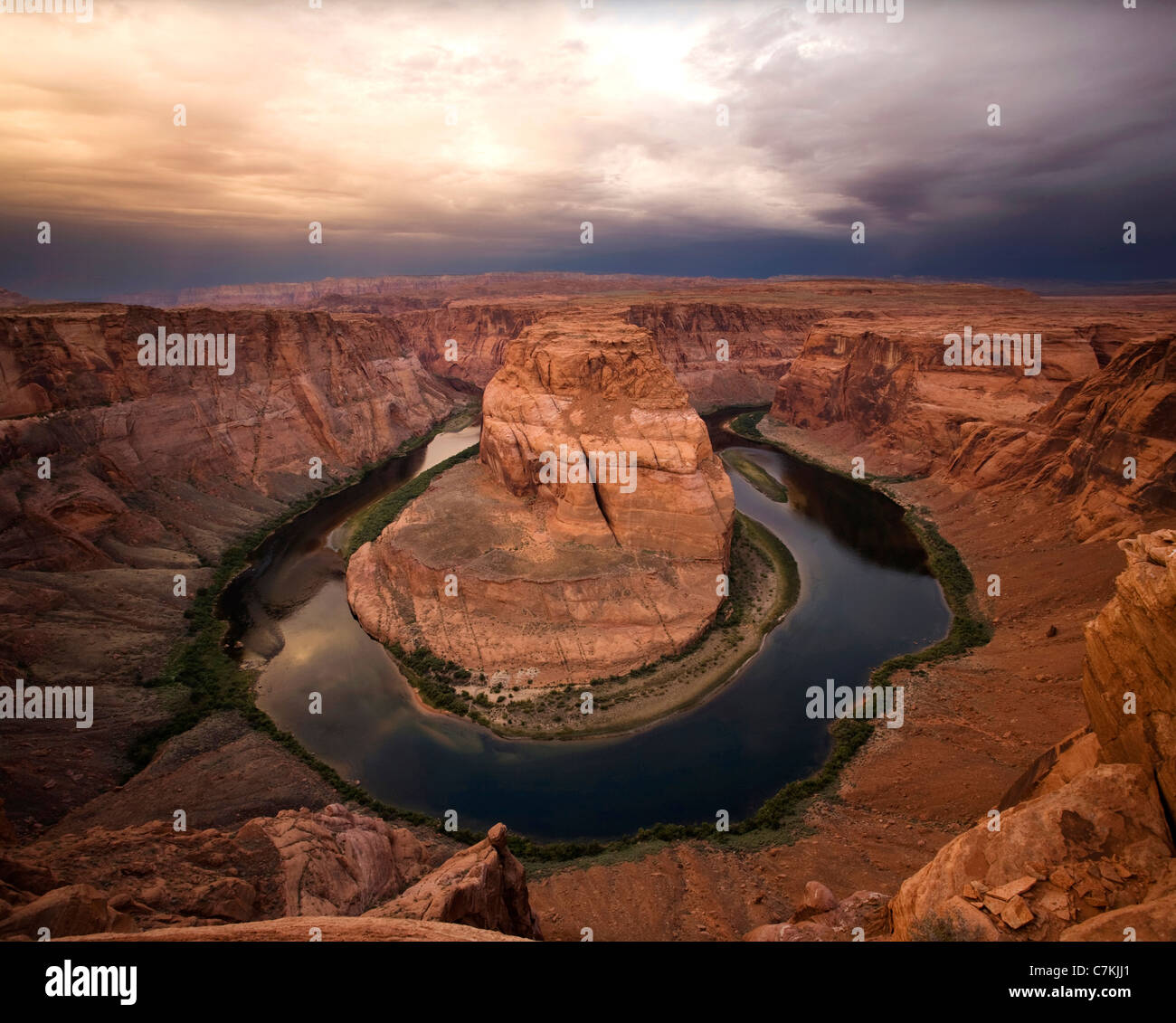 Majestic Lever du Soleil à Horseshoe Bend, Arizona avec Colorado River, près de Grand Canyon National Park Banque D'Images