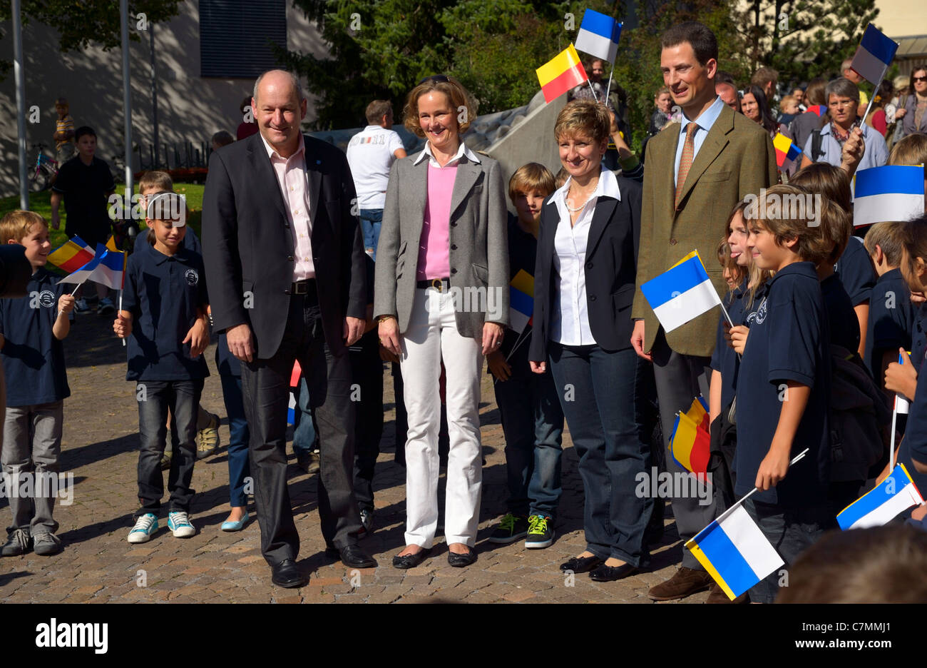 Le couple princier von und zu Liechtenstein visitant la communauté de Triesen, Principauté Liechtenstein LI Banque D'Images