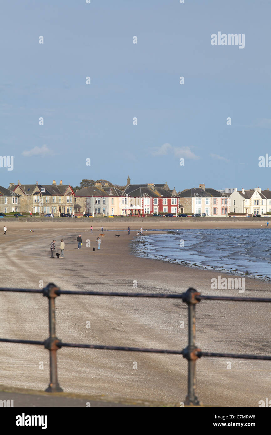 Chemin côtier d'Ayrshire à Ardrossan South Beach, North Ayrshire, Écosse, Royaume-Uni Banque D'Images