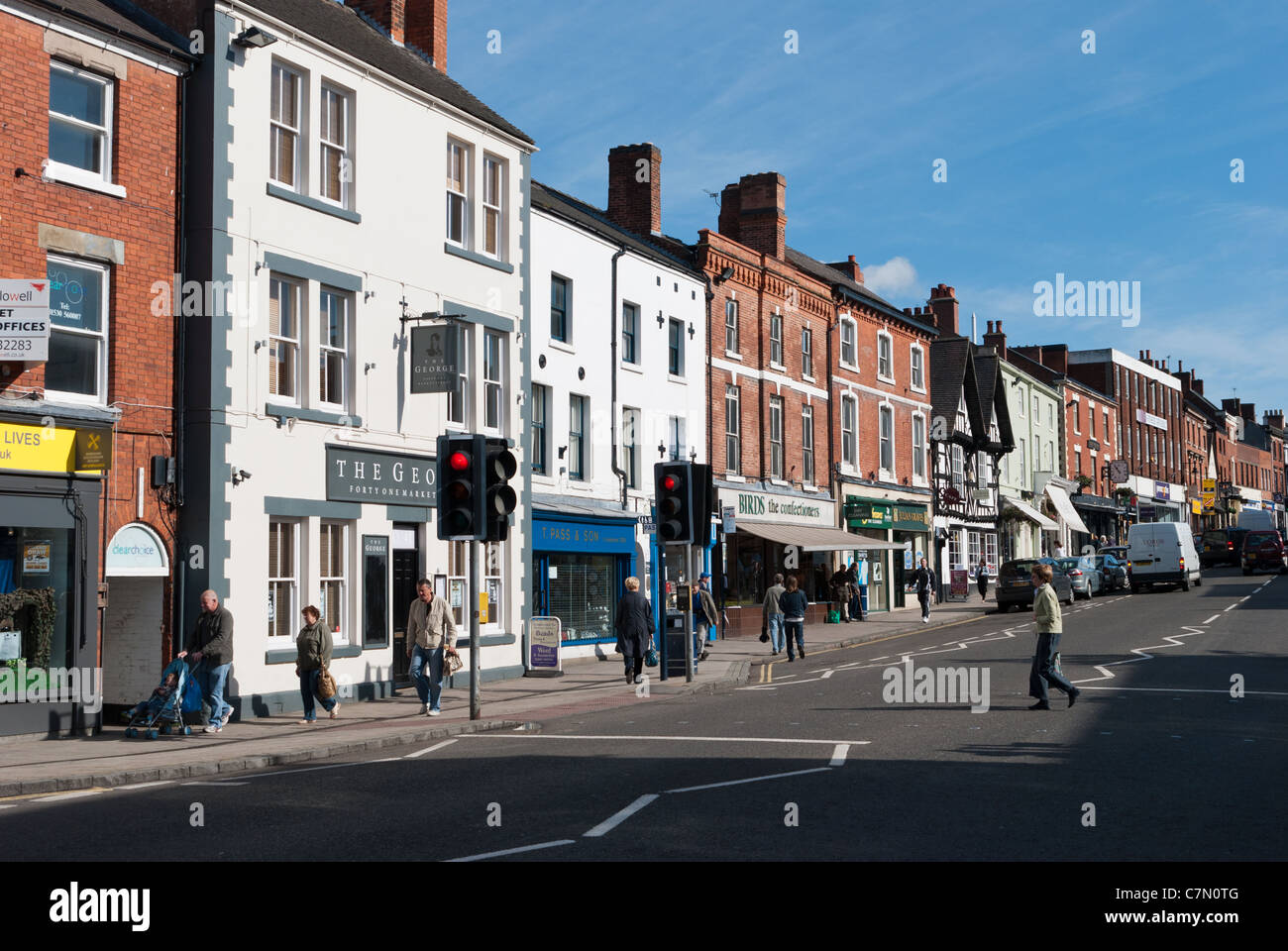 La rue principale dans le marché de la ville historique d'Ashby De La Zouch dans Leicestershire Banque D'Images