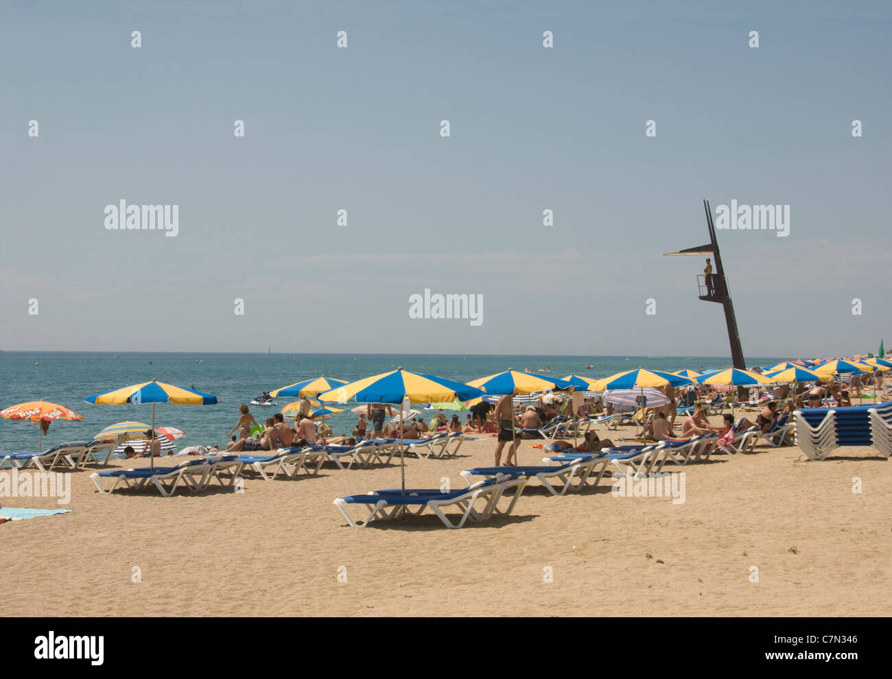 Espagne Costa Brava Catalogne ; ; ; ; LA PLAGE DE SANTA SUSANNAH & LIFEGUARD Banque D'Images