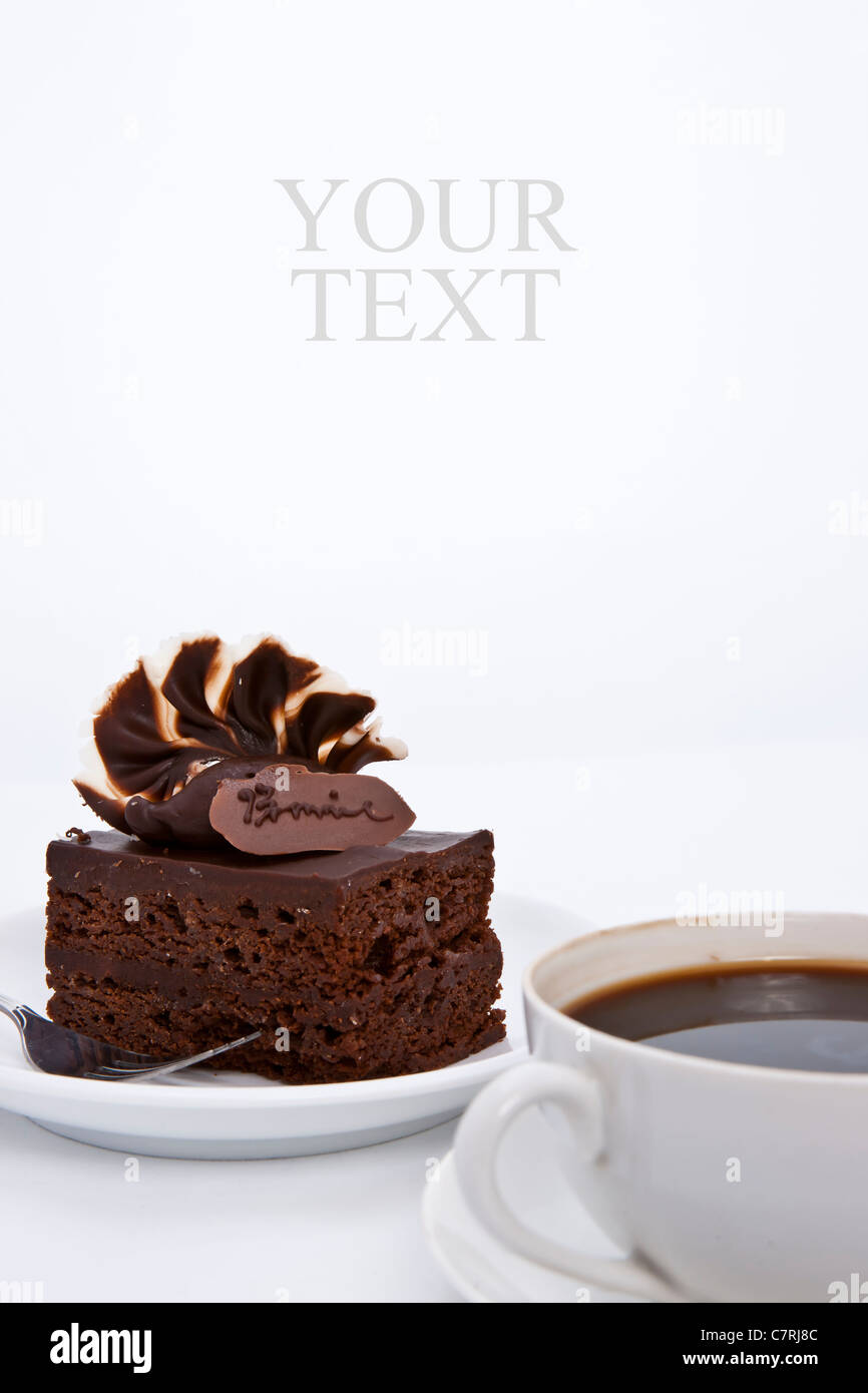 Brownie délicieux gâteau avec nappage de luxe et du café Banque D'Images