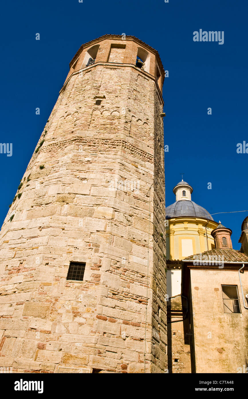 L'Italie, l'Ombrie, Amelia, le Beffroi Banque D'Images