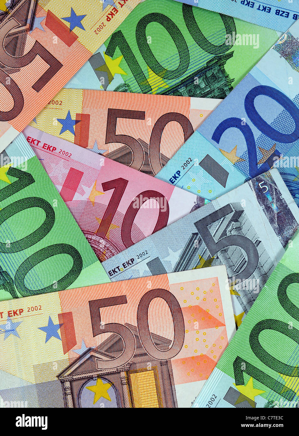 Pile de billets de 5 à 100 Euro Banque D'Images