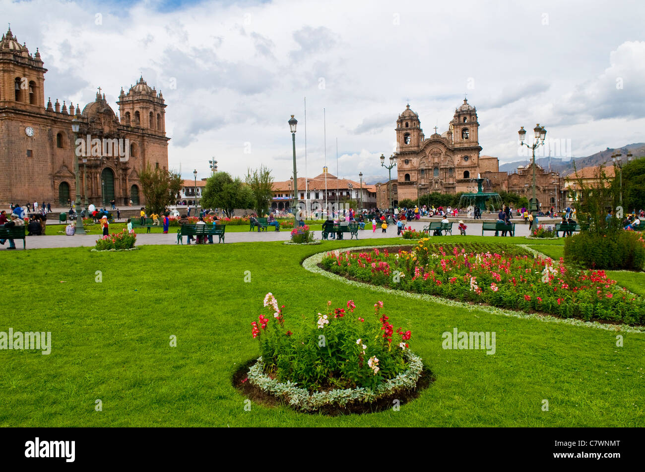 la-plaza-de-armas-la-principale-attraction-touristique-de-la-r-gion