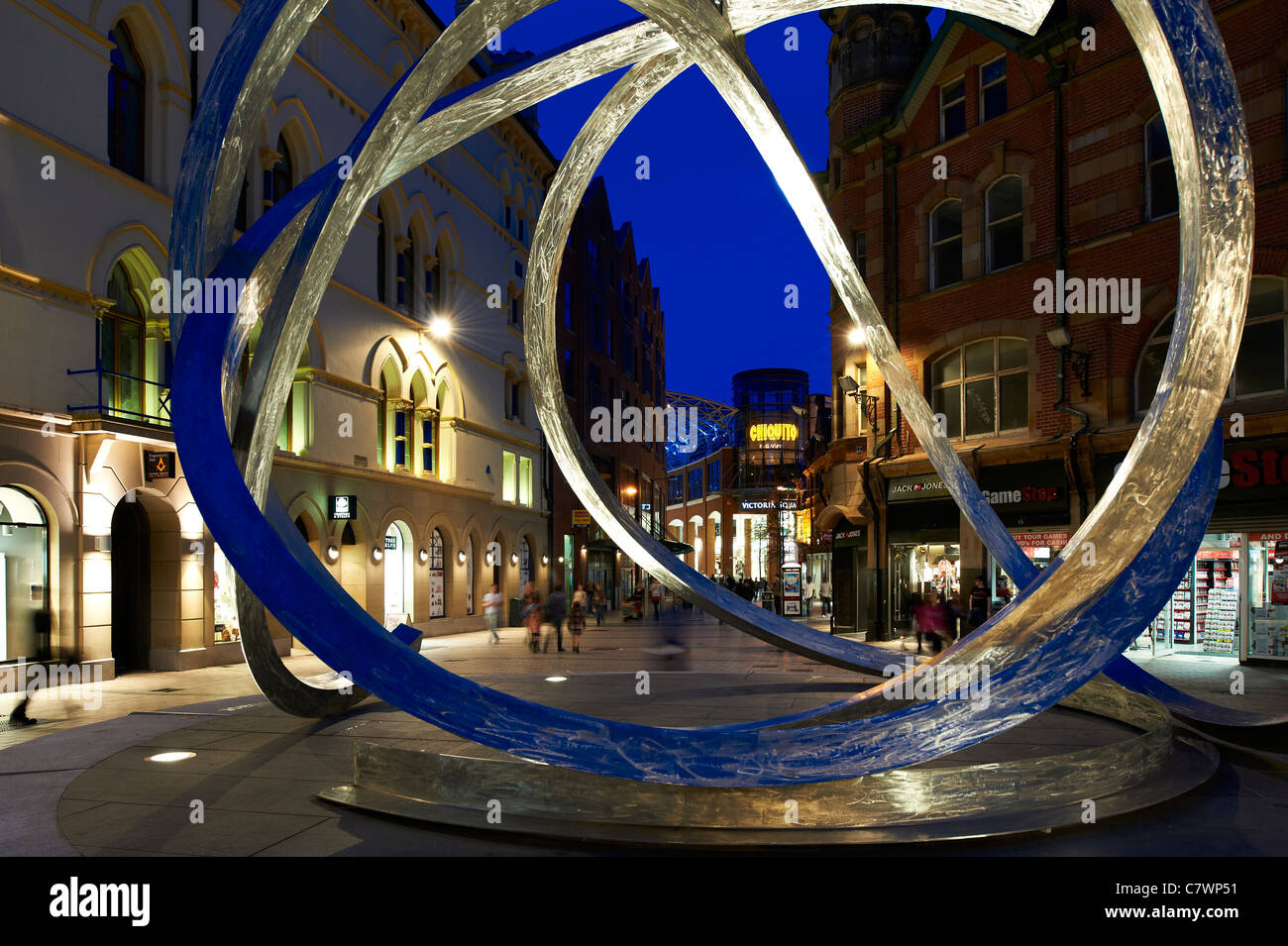 Spirit of Belfast Art sculpture publique situé à Arthur square, l'Irlande du Nord Banque D'Images