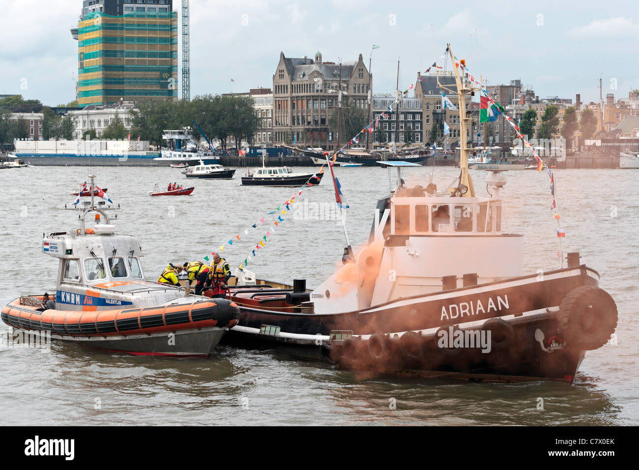 Démonstration de recherche et de sauvetage au cours de l'Wereldhavendagen à Rotterdam. Banque D'Images