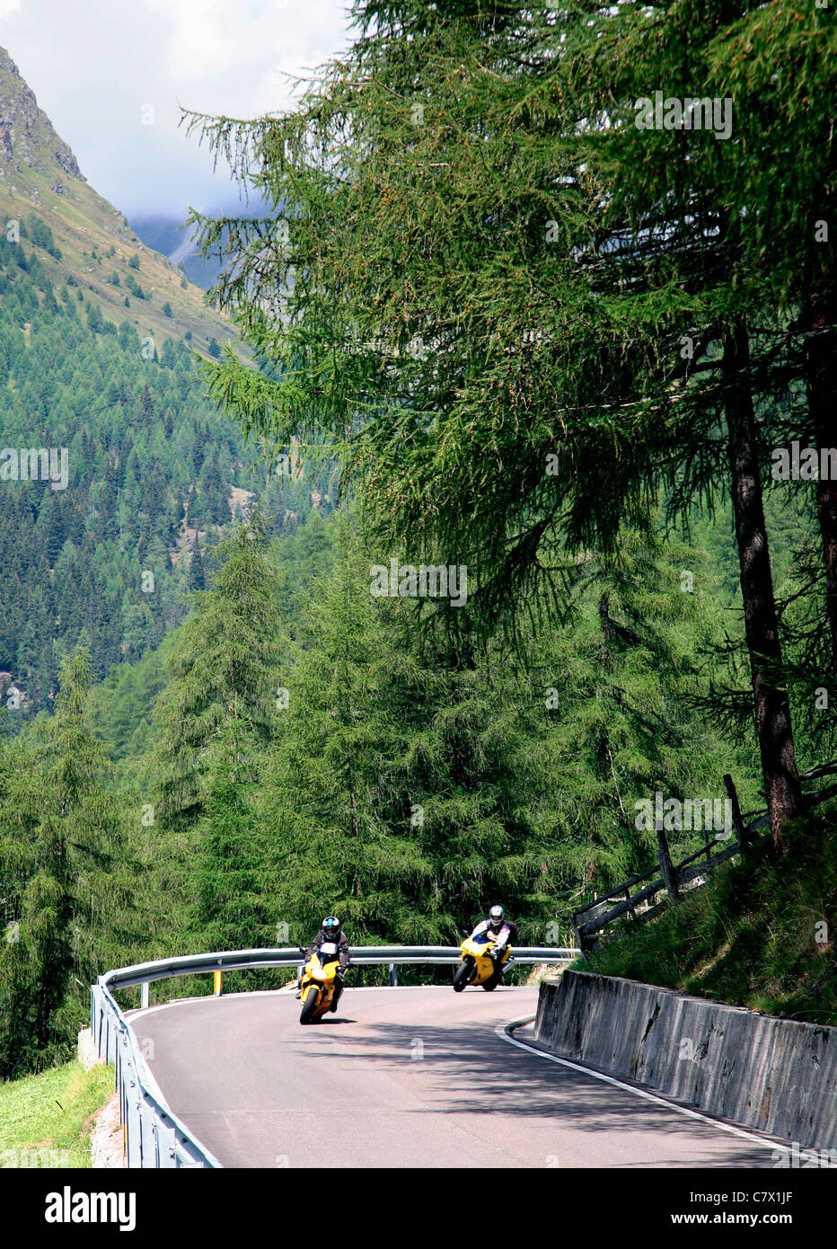 La moto le Tyrol du Sud en Italie du Nord Banque D'Images