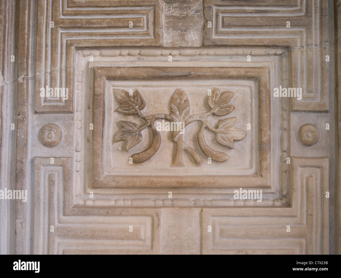 Découpage sur les murs intérieurs de la basilique Sainte-Sophie (Aya Sofia ) musée maintenant mosquée à Istanbul Turquie Banque D'Images