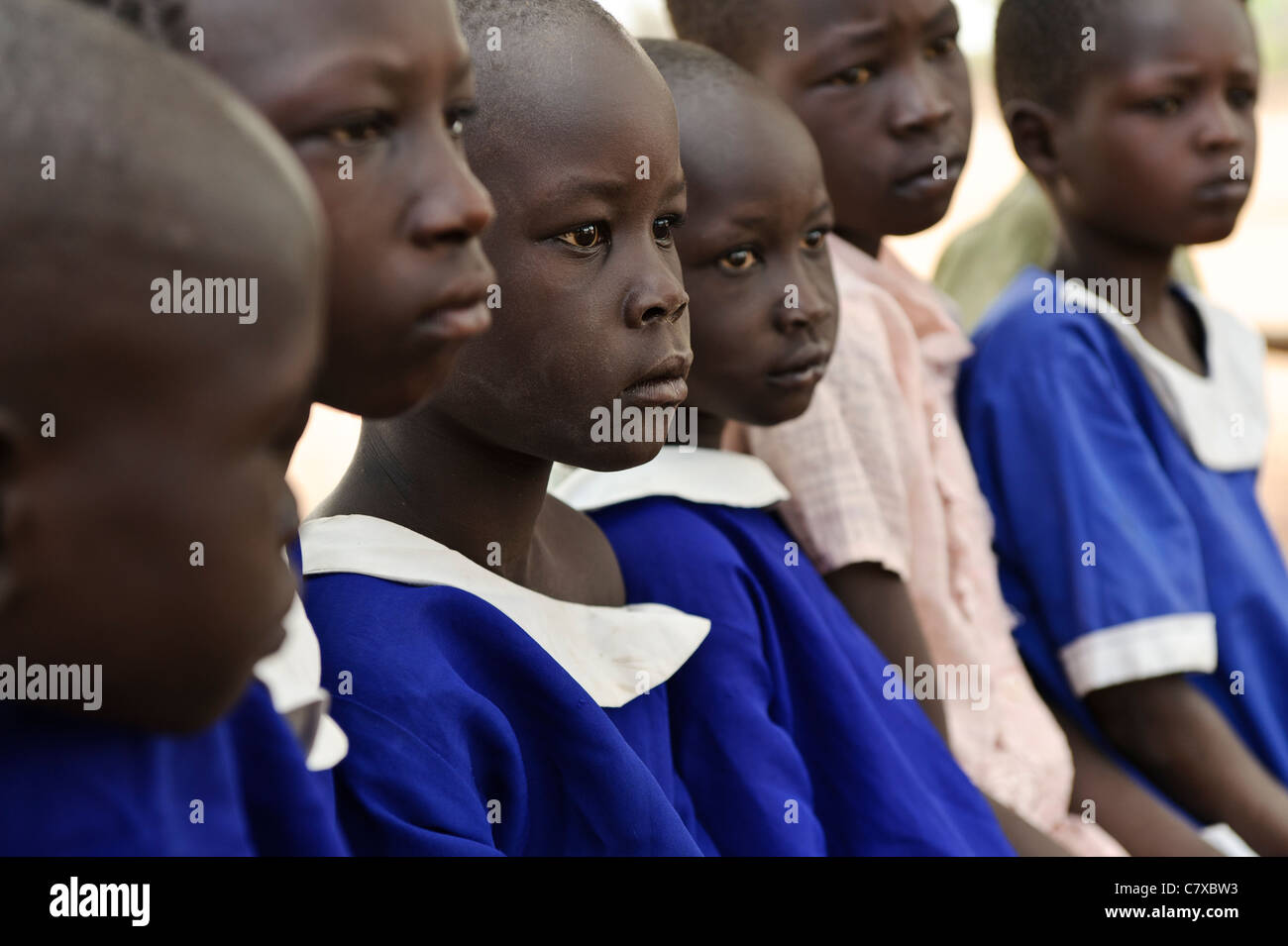 Les enfants à l'école de plein air, un Luonyaker, Bahr el Ghazal, dans le sud du Soudan. Banque D'Images