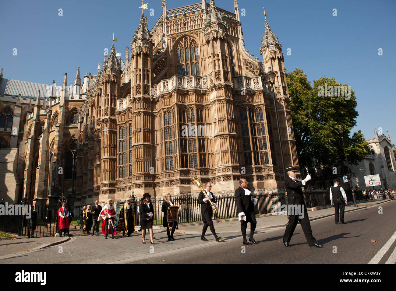 Petit-déjeuner du Lord Chancelier. Les membres de la magistrature en procession de l'abbaye de Westminster aux chambres du Parlement. London, UK Banque D'Images