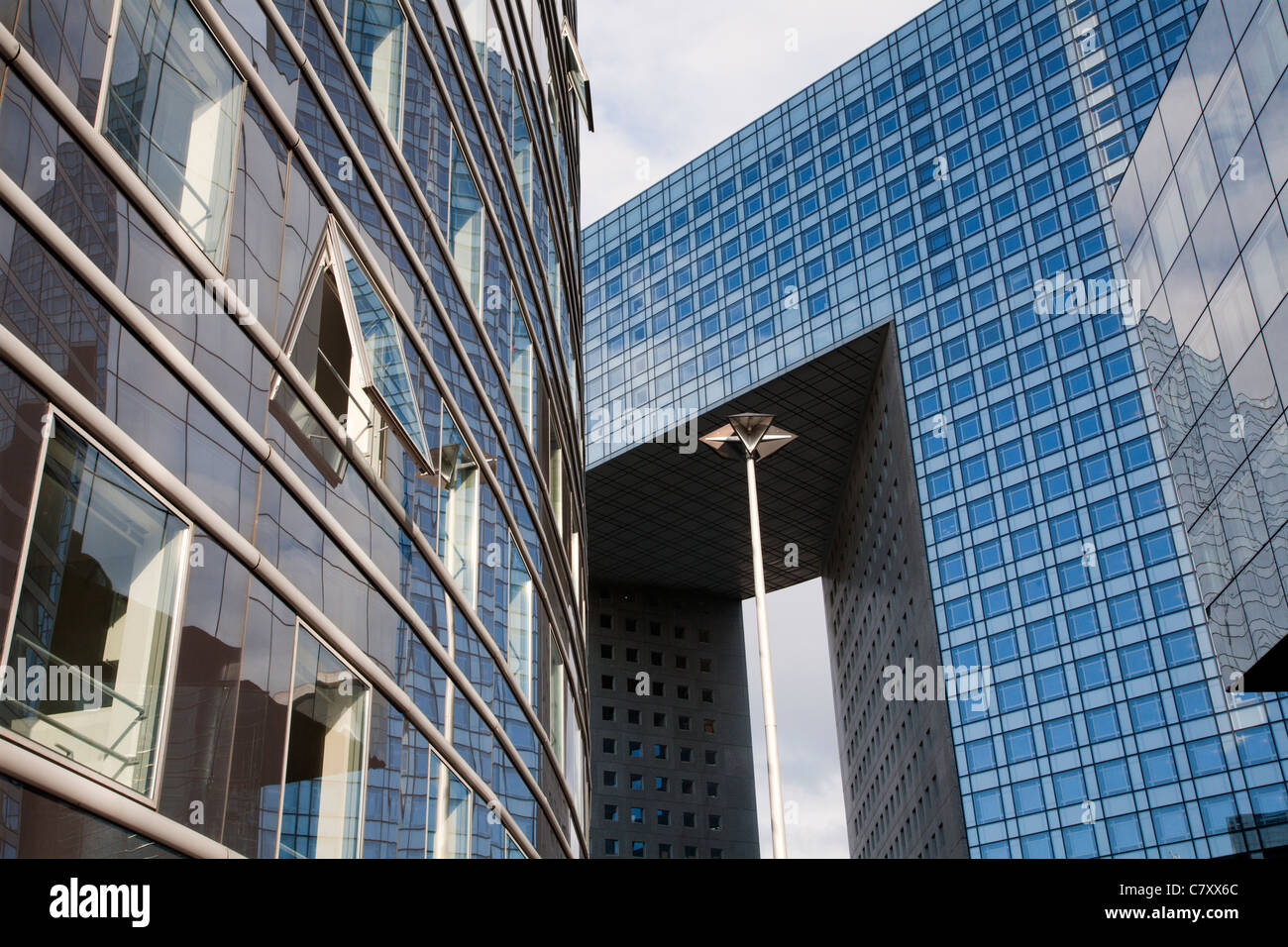 Paris - l'architecture moderne à partir de la Défense nationale Banque D'Images