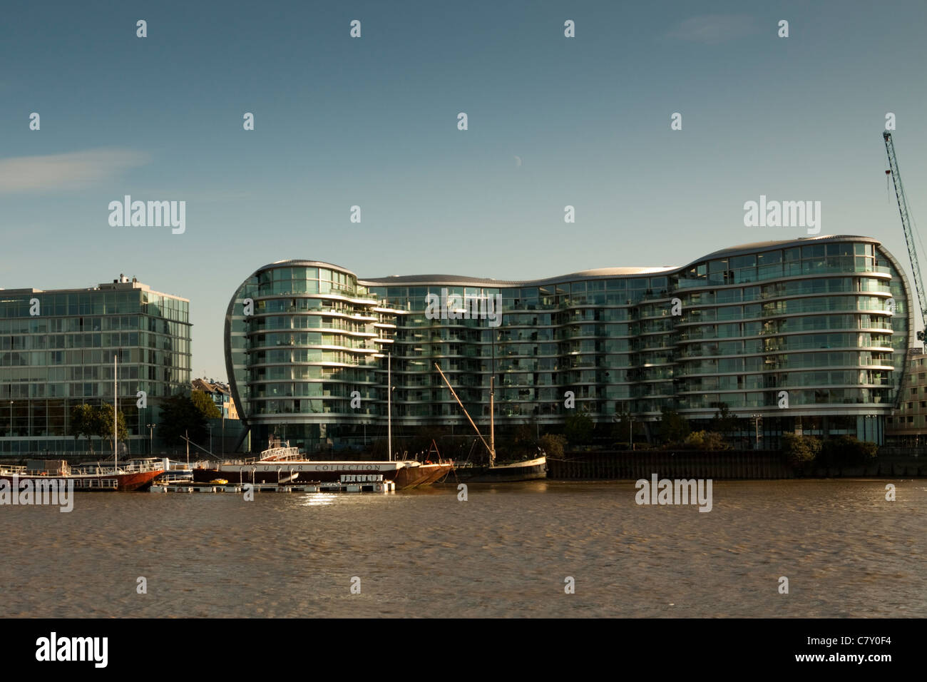 Riverside Albion bâtiment sur les rives de la Tamise, Battersea, Londres, Angleterre, Royaume-Uni Banque D'Images