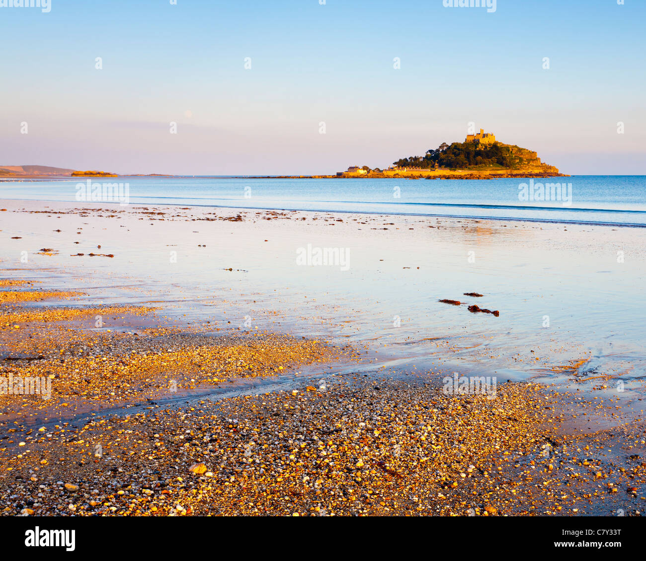 Lumière du soir sur la plage à l'Angleterre Cornwall Marazion Banque D'Images