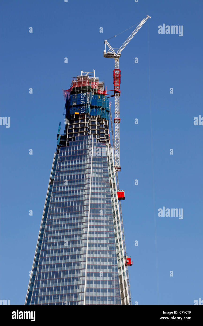 Le gratte-ciel Shard bâtiment en construction à London Bridge, Londres, Angleterre Banque D'Images
