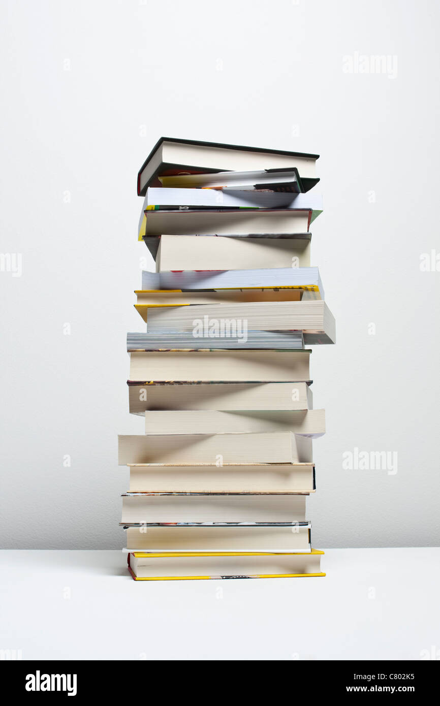 Pile de livres, studio shot Banque D'Images
