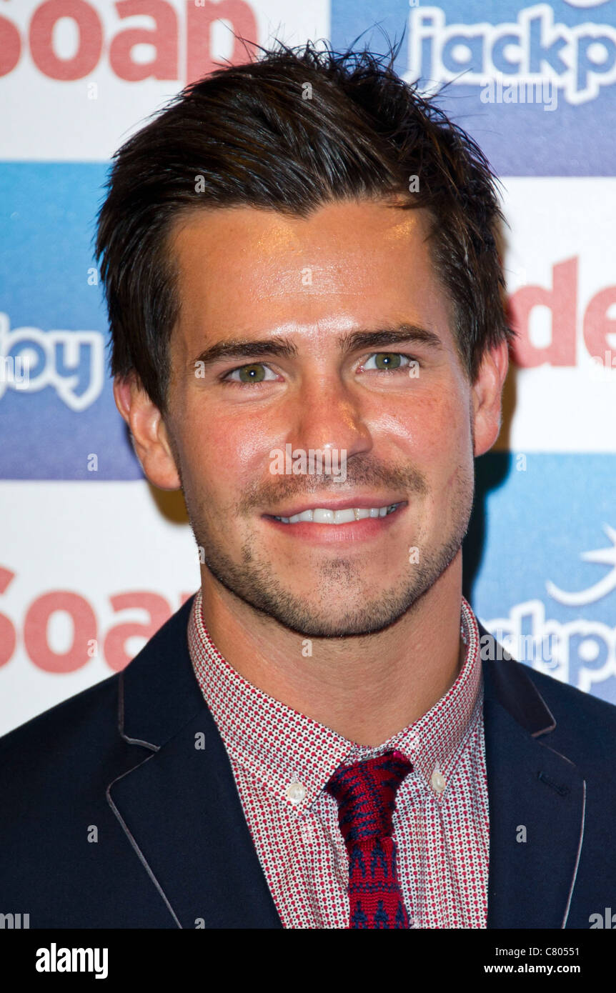 OLIVER MELLOR (Coronation Street) à l'INTÉRIEUR DU SAVON AWARDS 2011 LES ÉCURIES MARKET Londres Angleterre 26 Septembre 2011 Banque D'Images