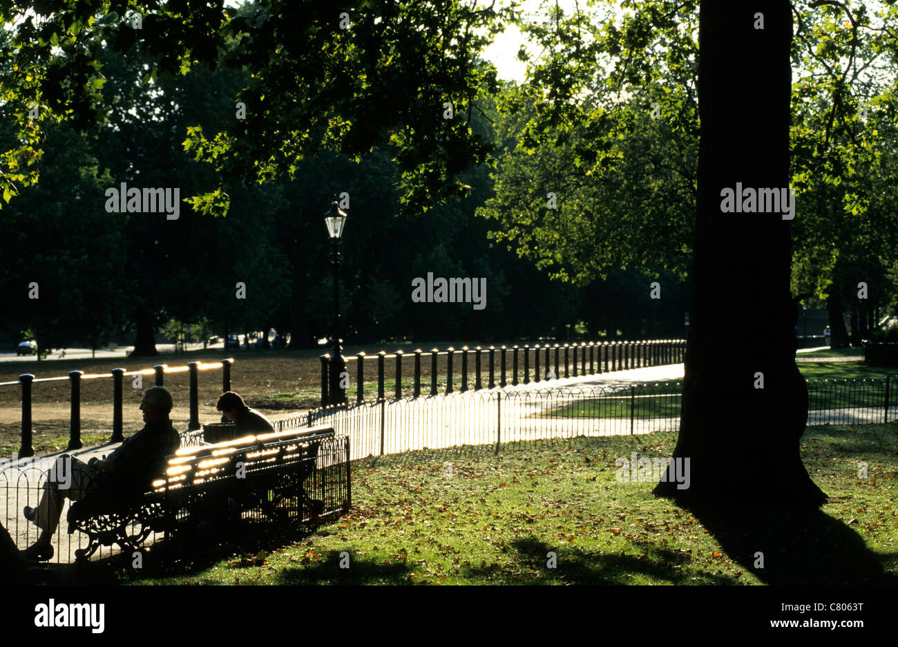 Royaume-uni, Angleterre, Londres, Hyde Park, à pied de Rotten Row Banque D'Images