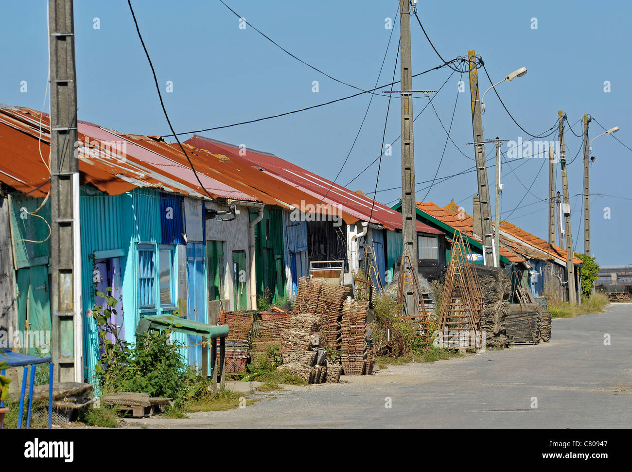 Moules Waterfront & Oyster cabanes,Ile d'Oleron, France Banque D'Images