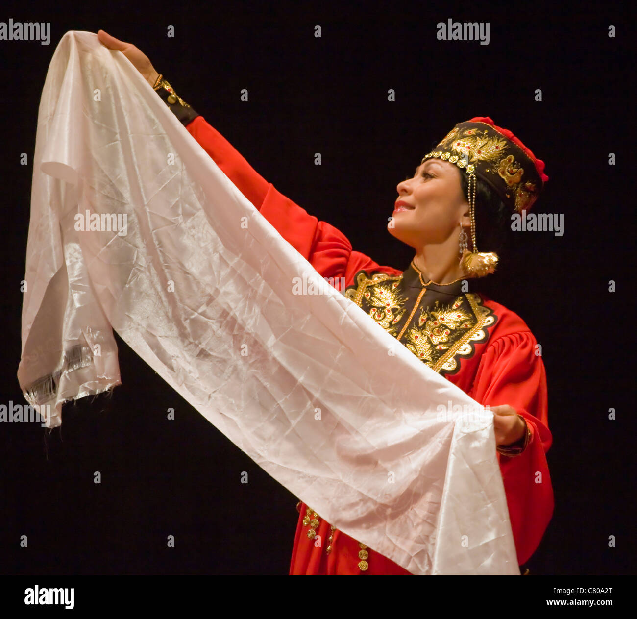 Un MONGOL DANCER au CENTRE CULTUREL mongol tibétaine à un enseignement par le 14e Dalaï-lama - Bloomington, Indiana Banque D'Images