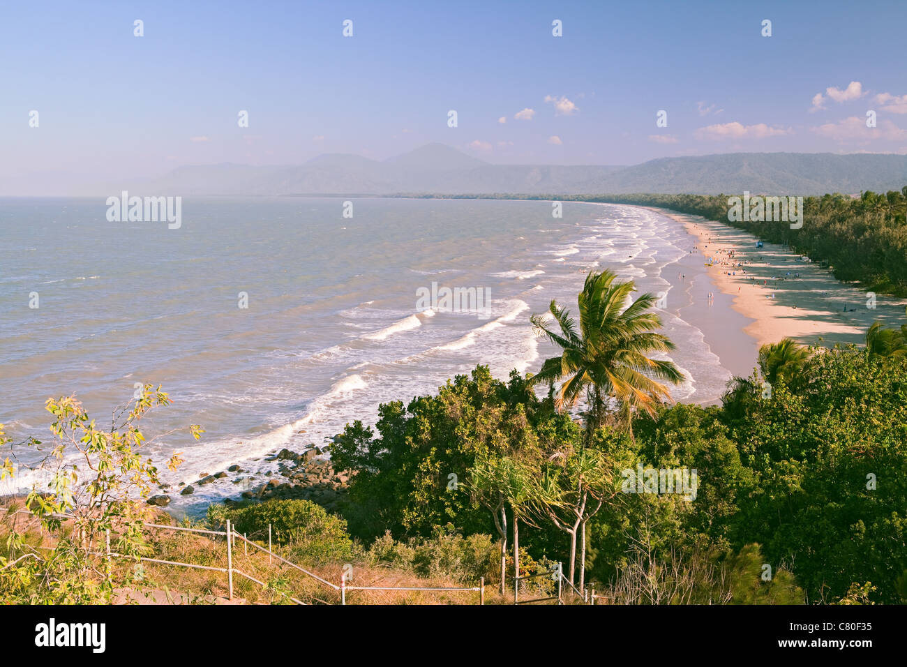 Port Douglas Australie 4 mile beach queensland littoral forêt tropicale Banque D'Images