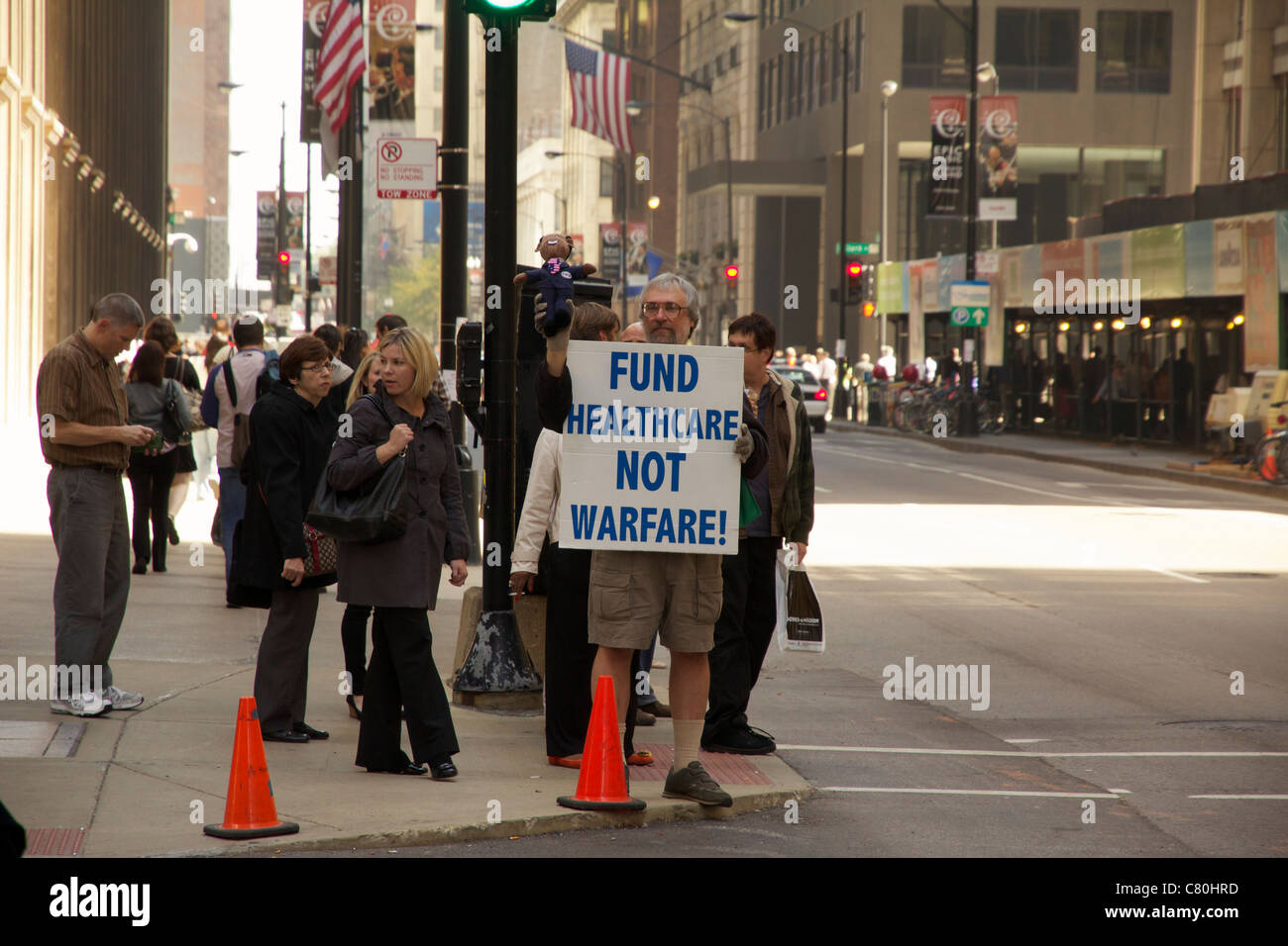 Les protestataires sur LaSalle Street Quartier Financier. Chicago, Illinois. Banque D'Images