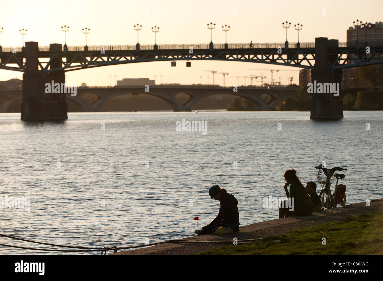 France, Toulouse, Garonne, Pont Pont St Pierre Banque D'Images