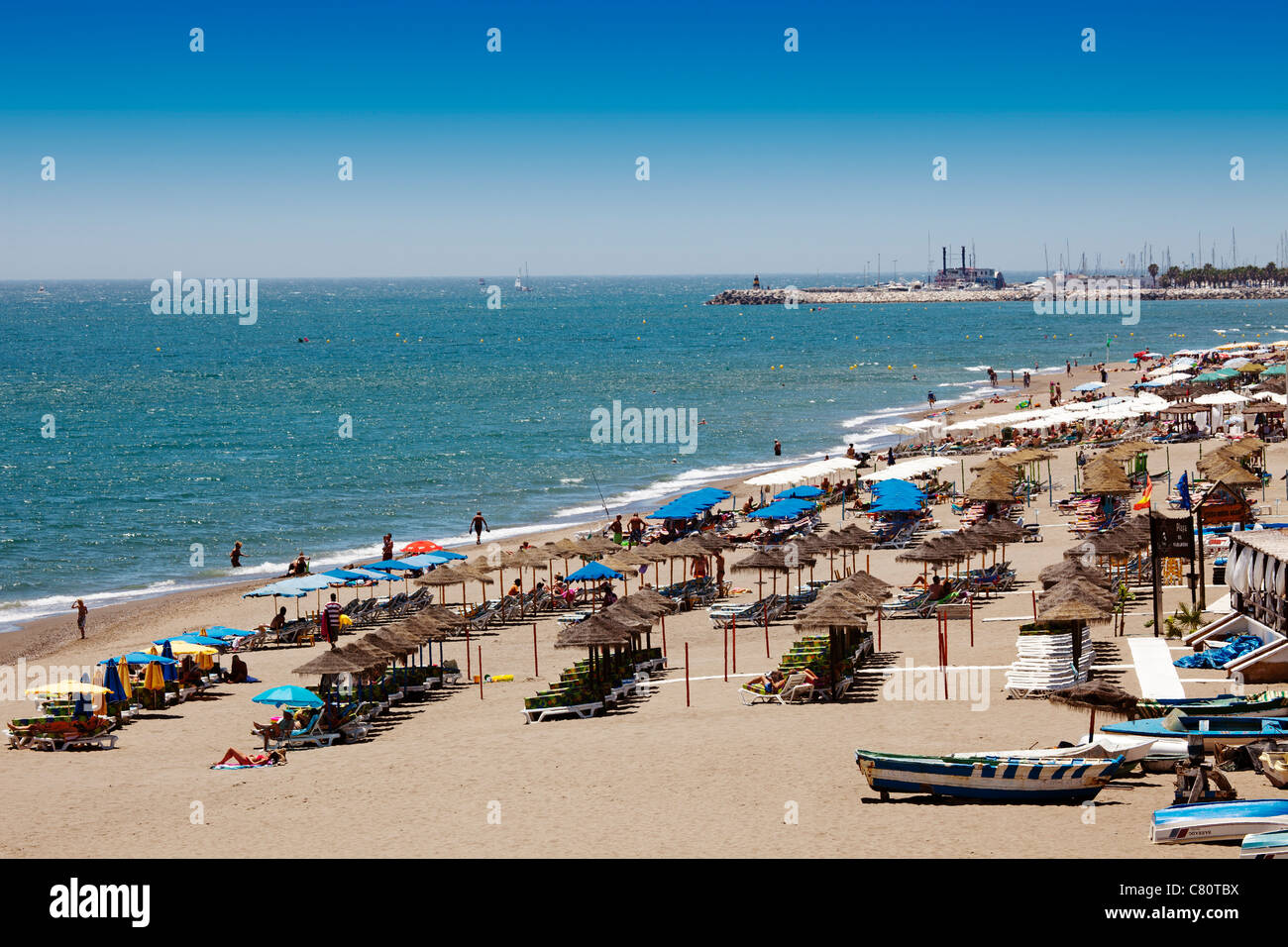La plage de la Carihuela Torremolinos Malaga Costa del Sol Andalousie Espagne Banque D'Images