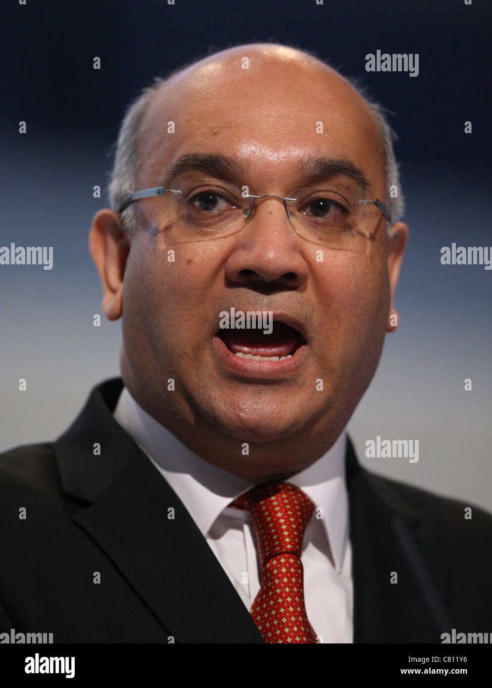 MP, Keith Vaz, PRÉSIDENT DU HOME AFFAIRS S 28 Septembre 2011 L'AAC LIVERPOOL ANGLETERRE Banque D'Images