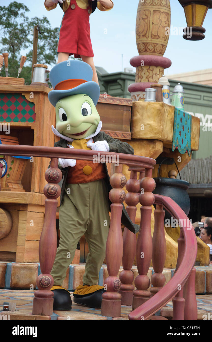 Walt Disney World Florida Magic Kingdom célébrer un rêve viennent vrai parade Jiminy Cricket Banque D'Images