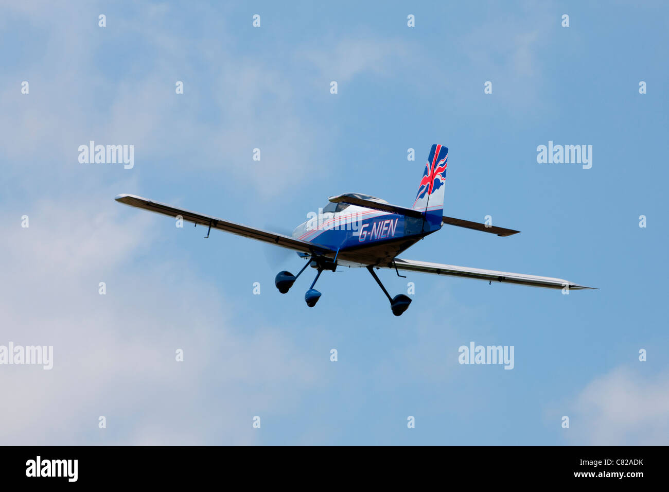 Cars RV-9A G-nien en vol Banque D'Images