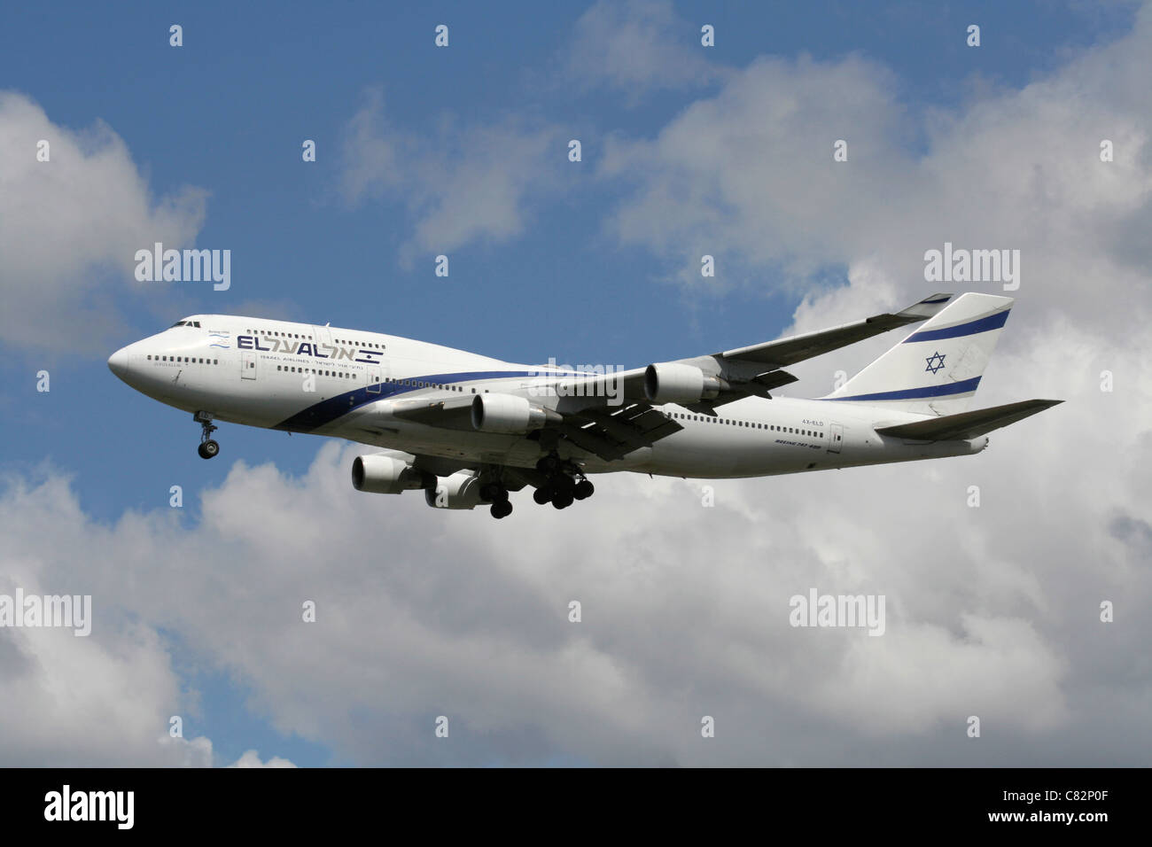 El Al Israel Airlines Boeing 747-400 en approche Banque D'Images