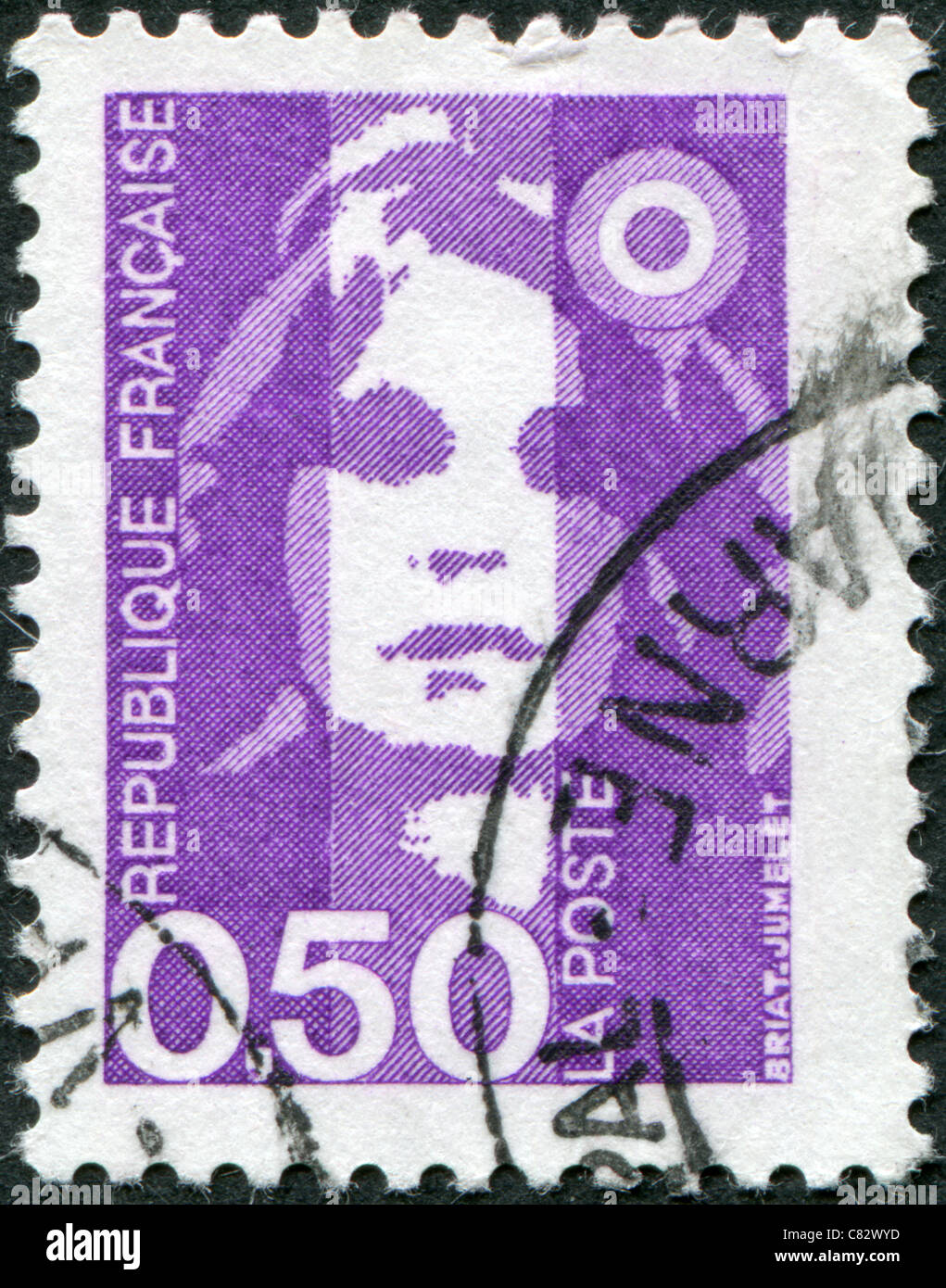 FRANCE - 1989 : timbre imprimé en France, représente Marianne est un emblème national de la France Banque D'Images