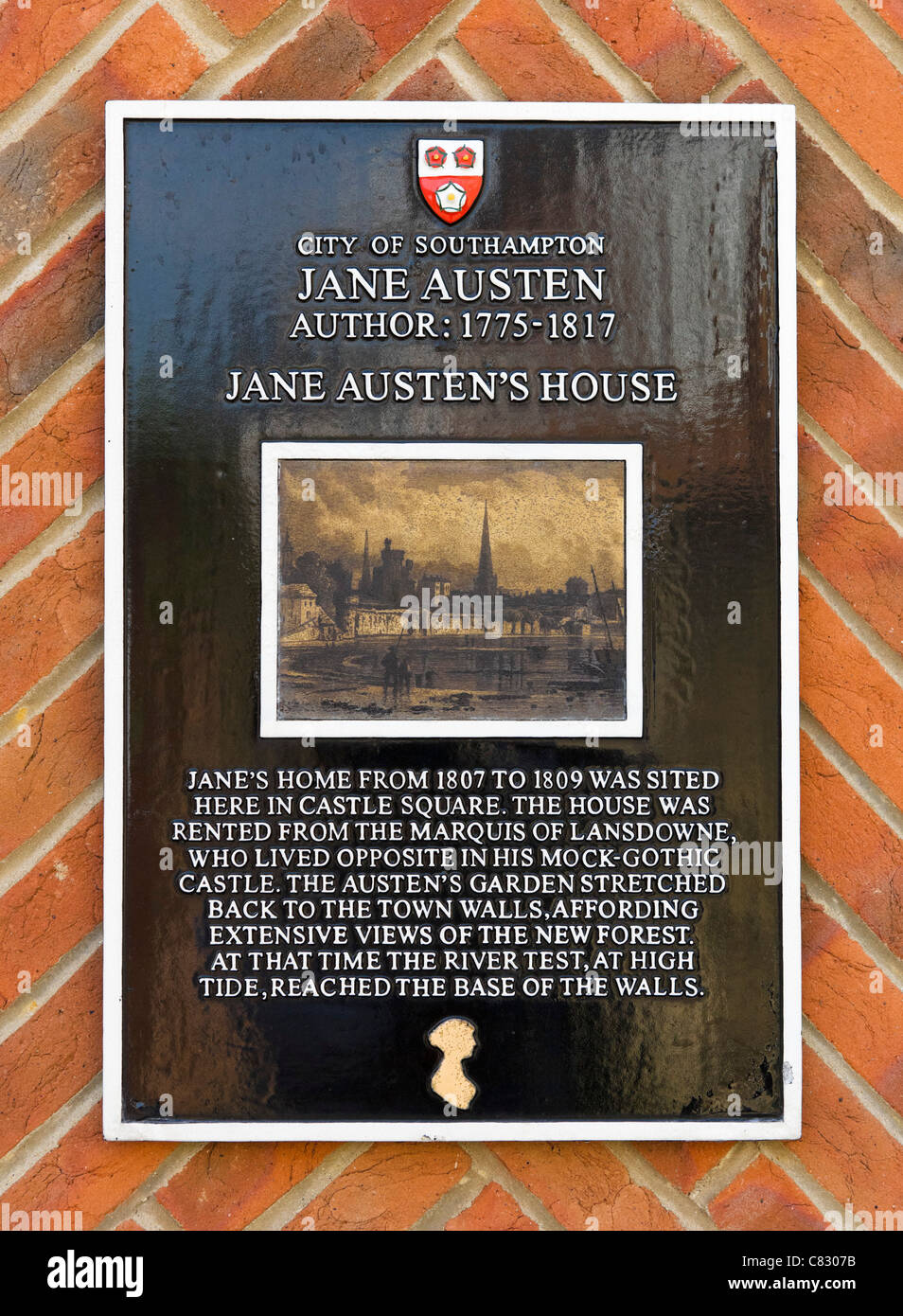 Plaque à Bosun's Locker Pub commémorant l'emplacement de la maison de l'écrivain Jane Austen, Place du Château, Southampton, Hampshire, Royaume-Uni Banque D'Images