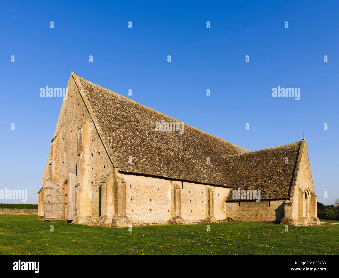 13e siècle grande grange monastique Coxwell, Farringdon, Oxfordshire Banque D'Images