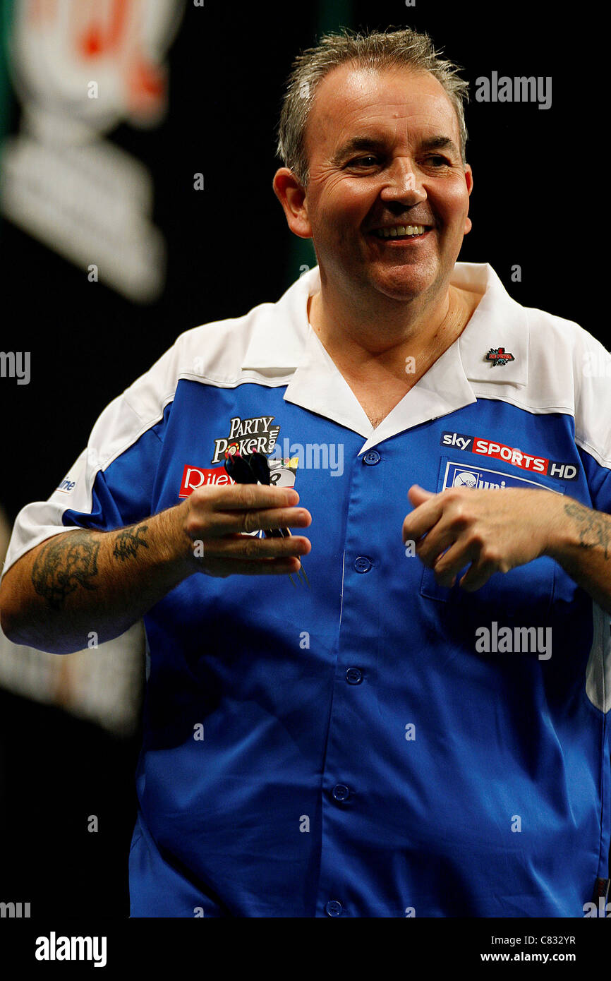 Dublin, République d'Irlande. Phil Taylor en action contre Brendan Dolan, lors de la finale du Grand Prix Mondial PDC Banque D'Images
