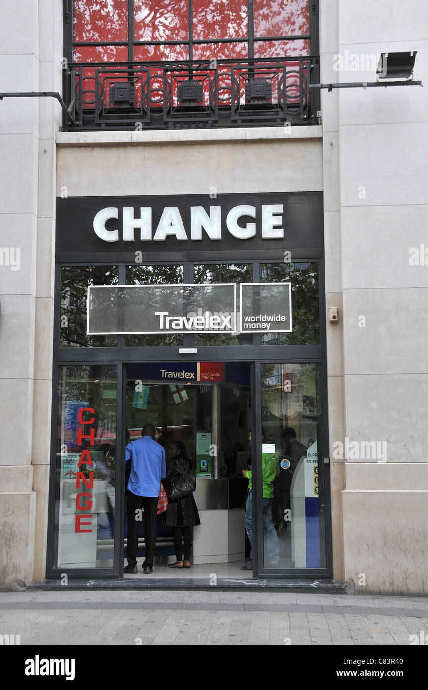 Bureau de change Paris France avenue' Photo Stock - Alamy